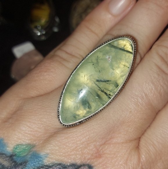 Jewelry - Moss Prenhite High Setting Ring Size 7
